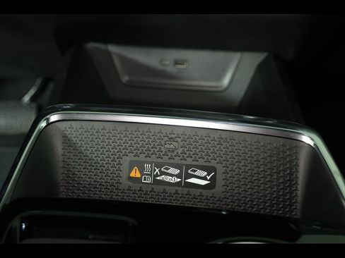 Used 2026 Chevrolet Equinox LT w/ Convenience Package II image 14