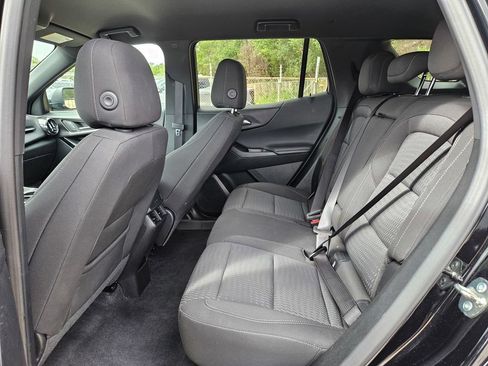 Used 2025 Chevrolet Equinox LT FWD image 12