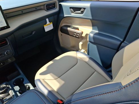 New 2026 Ford Maverick Lariat AWD/4WD image 9