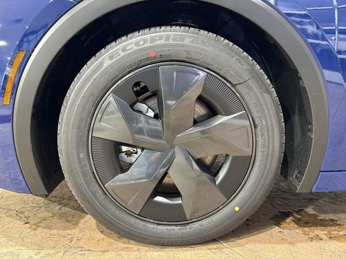 New 2026 Toyota Prius Plug-In Hybrid image 10