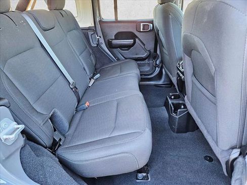 Used 2020 Jeep Wrangler Unlimited Sport S image 18