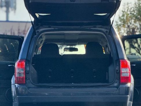 Used 2014 Jeep Patriot Sport w/ Power Value Group image 11