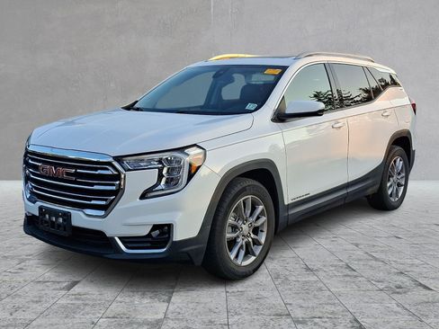 Used 2022 GMC Terrain SLT w/ Infotainment Package II AWD/4WD image 1