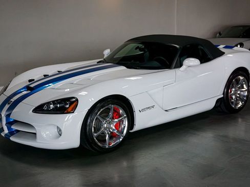 Used 2009 Dodge Viper SRT-10 w/ Protection Group image 5