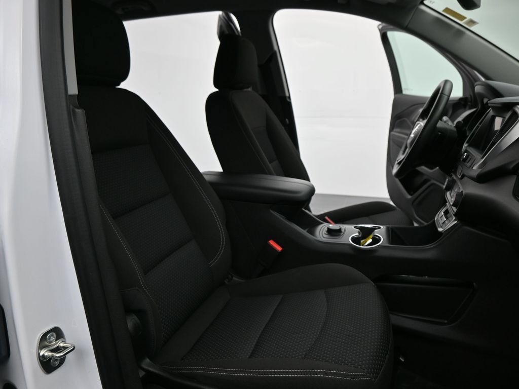 Used 2024 GMC Terrain SLE AWD/4WD image 24
