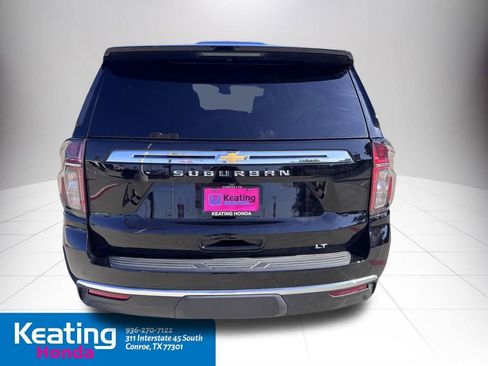 Used 2024 Chevrolet Suburban LT w/ LT Signature Package AWD/4WD image 8