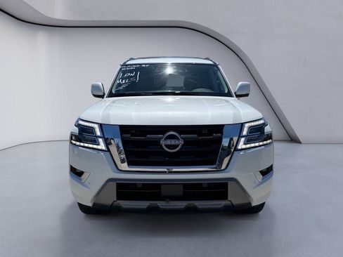 Used 2023 Nissan Armada SL w/ Captain's Chairs Package AWD/4WD image 8