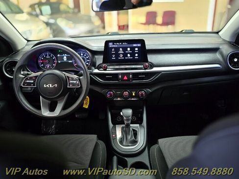 Used 2022 Kia Forte LXS FWD image 18