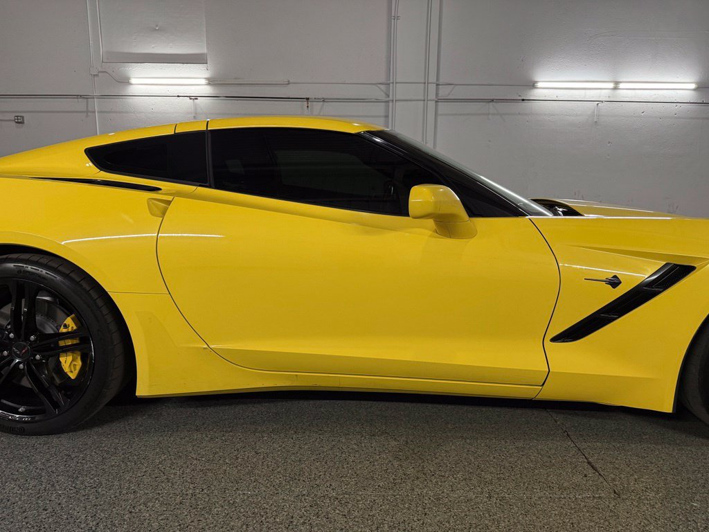 Used 2017 Chevrolet Corvette Stingray Coupe w/ Carbon Flash Badge Package RWD image 6
