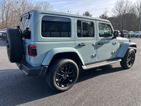 Used 2024 Jeep Wrangler Sahara image 5