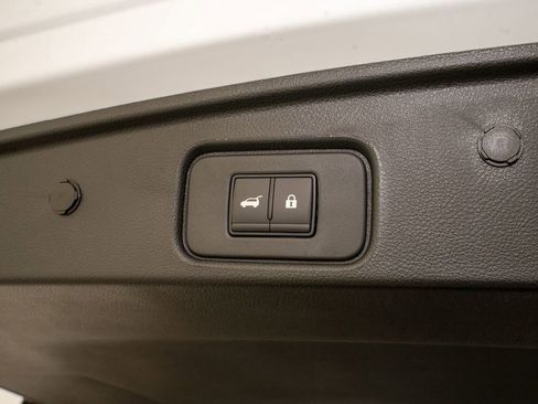 New 2026 Nissan Pathfinder Platinum image 7