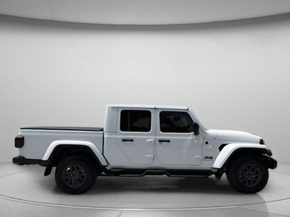 Used 2025 Jeep Gladiator Sport