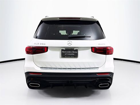 New 2026 Mercedes-Benz GLB 250 4MATIC image 6