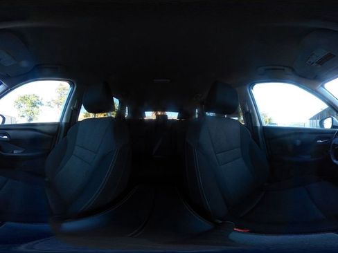 Used 2025 Nissan Rogue SV FWD image 44