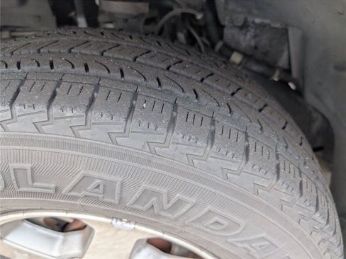 Used 2005 Chevrolet TrailBlazer LS w/ LS Preferred Equipment Group RWD image 10