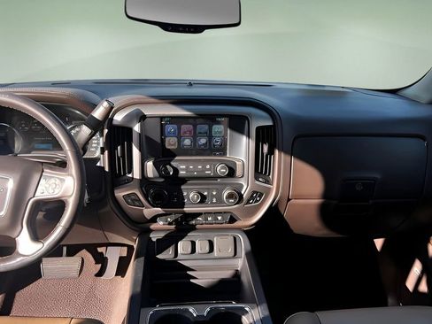 Used 2019 GMC Sierra 2500 Denali w/ Duramax Plus Package image 22