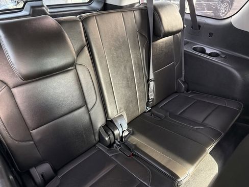 Used 2019 GMC Yukon XL Denali w/ Open Road Package image 24