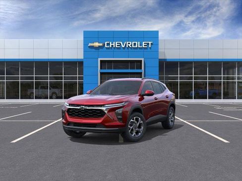 New 2026 Chevrolet Trax LT w/ LPO, Blackout Package image 8