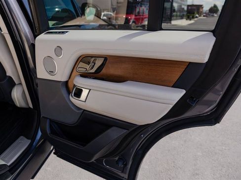 Used 2019 Land Rover Range Rover Supercharged AWD/4WD image 32