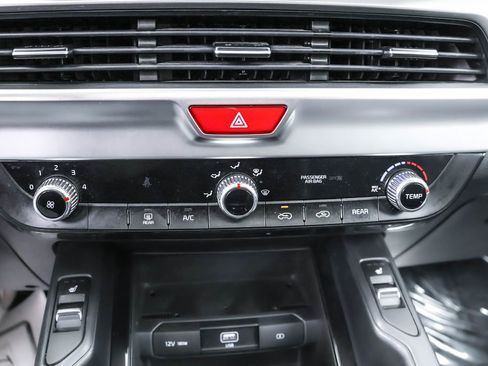 Used 2021 Kia Telluride S image 11