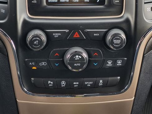 Used 2016 Jeep Grand Cherokee Laredo w/ Quick Order Package 23E AWD/4WD image 18