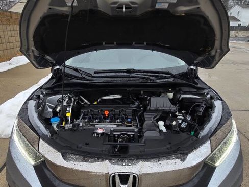 Used 2021 Honda HR-V LX image 41