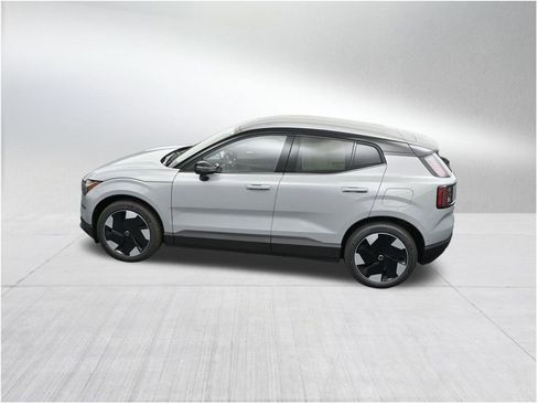New 2026 Volvo EX30 Ultra w/ Protection Package AWD/4WD image 14