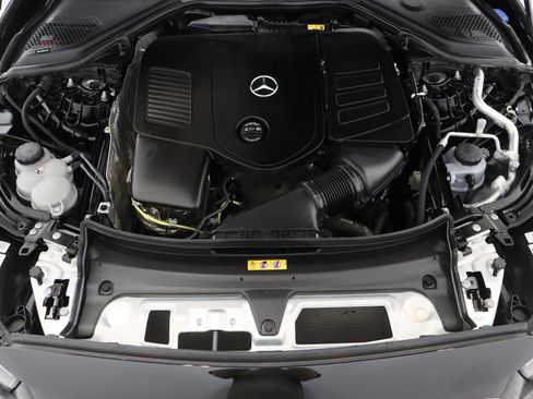 Used 2025 Mercedes-Benz E 350 Sedan image 41