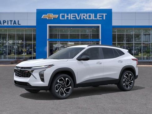 New 2026 Chevrolet Trax RS w/ Driver Confidence Package FWD image 2