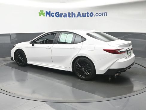 Used 2025 Toyota Camry SE FWD image 27