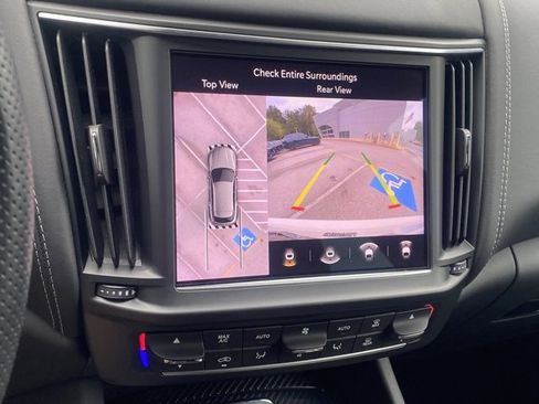 Used 2021 Maserati Levante S GranSport image 30