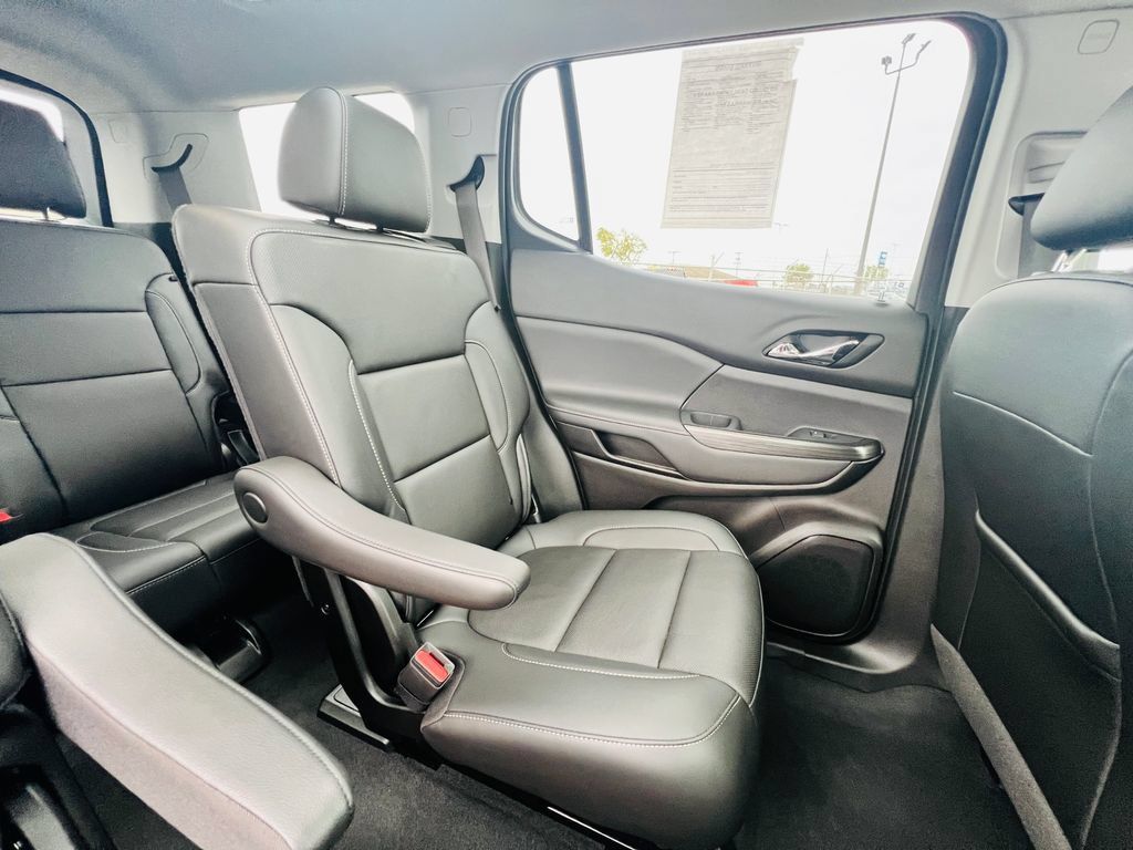 Used 2023 GMC Acadia SLT w/ Elevation Edition AWD/4WD image 43