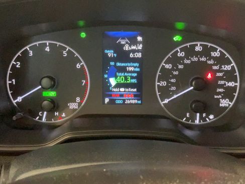 Used 2024 Toyota Corolla Cross AWD Hybrid w/ Moonroof Package image 10