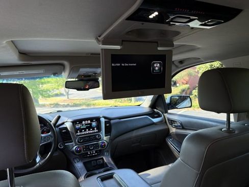 Used 2015 Chevrolet Tahoe LT image 16