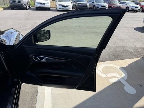 Used 2013 INFINITI M37 w/ Premium Pkg RWD image 17