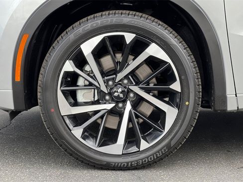 New 2025 Mitsubishi Outlander SEL image 26