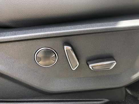 New 2025 Ford F150 Lariat w/ Equipment Group 502A High image 21