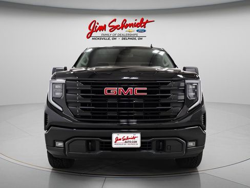 Used 2024 GMC Sierra 1500 Elevation w/ X31 Off-Road Package AWD/4WD image 2