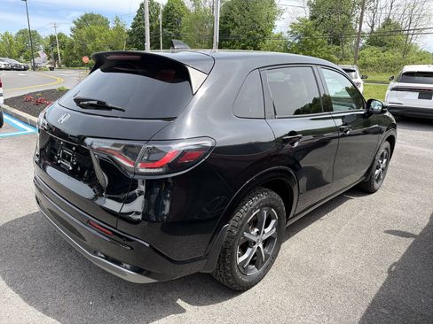 Used 2023 Honda HR-V EX-L image 6