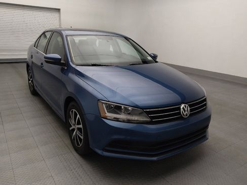 Used 2017 Volkswagen Jetta SE FWD image 13