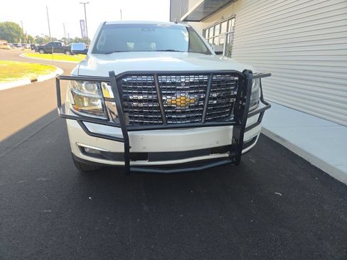 Used 2015 Chevrolet Tahoe LTZ RWD image 2