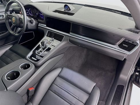Used 2023 Porsche Panamera Platinum Edition image 34