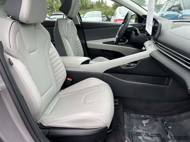 Used 2021 Hyundai Elantra Limited FWD image 9