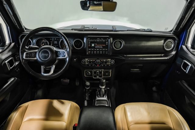 Used 2019 Jeep Wrangler Unlimited Sahara AWD/4WD image 17