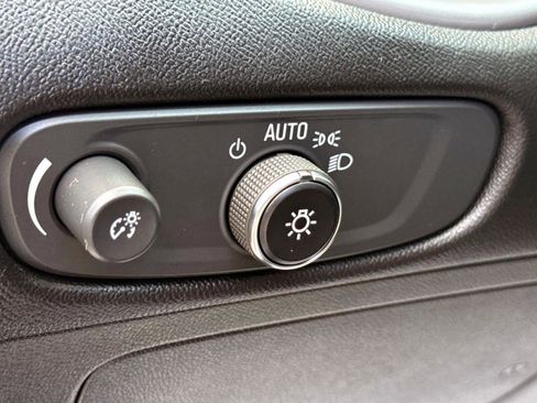 Certified 2020 Chevrolet Malibu RS w/ LPO, Convenience Package 2 image 24