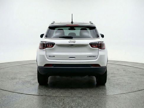 Used 2025 Jeep Compass Limited AWD/4WD image 7