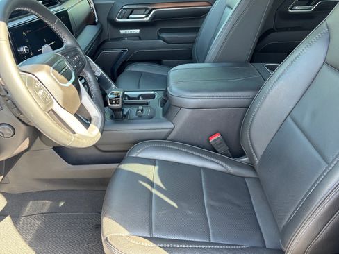 Used 2024 GMC Sierra 1500 Denali w/ Technology Package RWD image 21