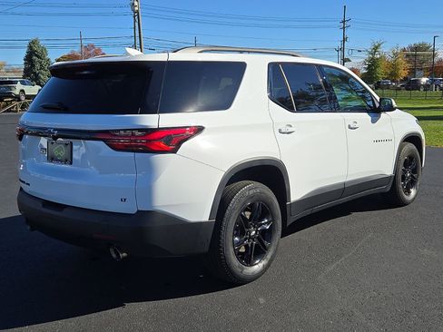 Used 2023 Chevrolet Traverse LT w/ Midnight/Sport Edition image 25
