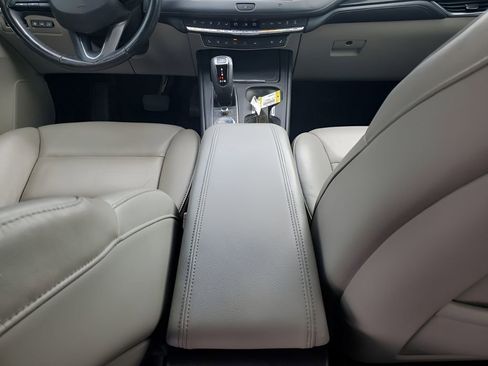 Used 2019 Cadillac XT4 Premium Luxury image 22