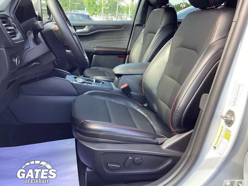 Used 2025 Ford Escape ST-Line AWD/4WD image 14